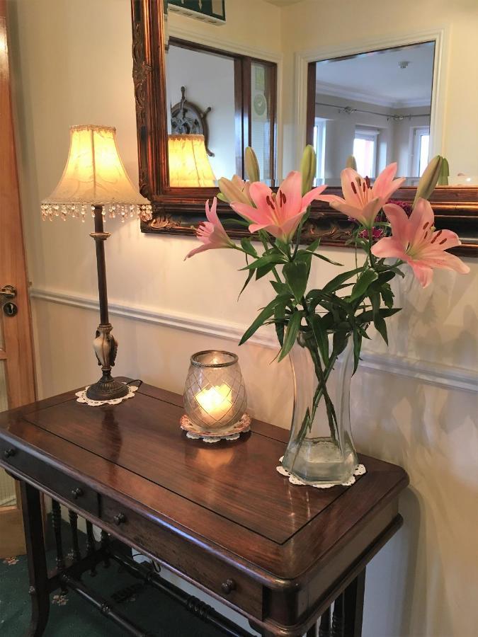 딩글 Coastline House B&B 외부 사진